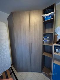 cabina armadio con luce e libreria