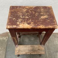 Sgabello in legno