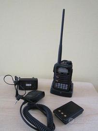 Portatile Yaesu FT 70D + accessori