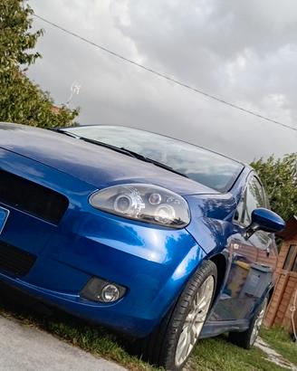 Fiat grande punto 1.4 tjet  3000 trattabili 