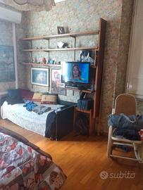 Libreria a giorno, componibile a mensole,