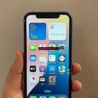 Apple iPhone 11 purple 8263