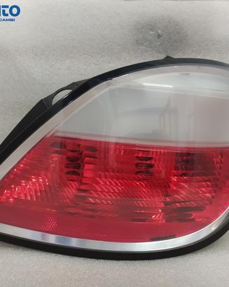 Fanale post dx OPEL ASTRA H '04