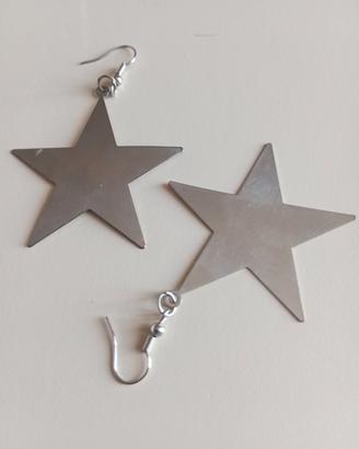 Orecchini a forma di stella 