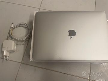 Macbook air 2020 i5 8gb ram ssd 256