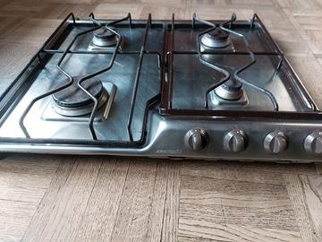 Piano Cottura 4 fuochi Ariston