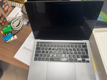 MacBook Pro 13 M2