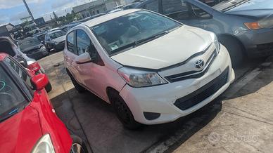 TOYOTA YARIS 2011-2015 1.0 VVT-i Benzina 5 Porte