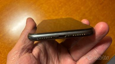 IPhone 11 con 128 giga 