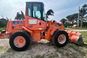 PALA GOMMATA FIAT HITACHI W90 anno 2003