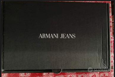 Set cappello e guanti Armani jeans