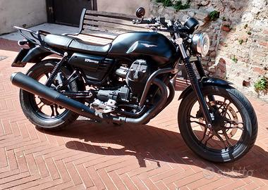 moto guzzi V7 3 stone 