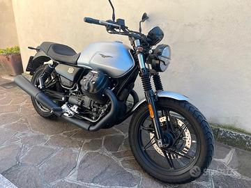 Moto Guzzi V7 IV - 2021