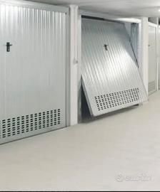 Box in contesto residenziale