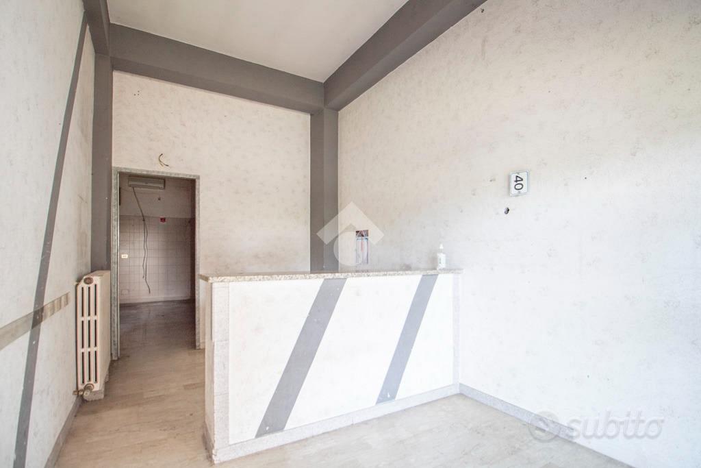 NEGOZIO A RIETI - Altro
