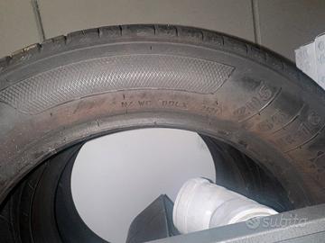 Gomme 205/55r16