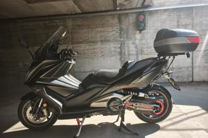 kymco ak 550