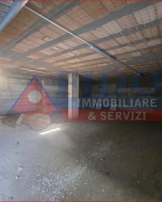 Locale commerciale di 100 mq