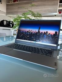 Chromebook Lenovo RAM 8GB - 128GB storage