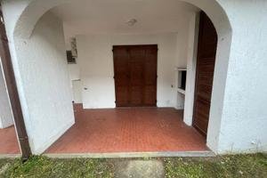 Villetta piano terra con giardino