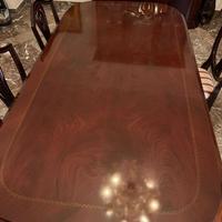 Tavolo in legno massello con intarsio + 6 sedie
