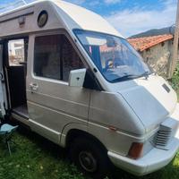 Renault trafic omologato uso abitazione