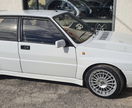 Lancia delta hf 2.0 turbo integrale 8v