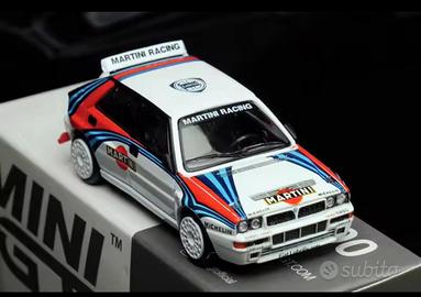 Lancia Delta Hf Integrale Martini 1:64 Mini GT