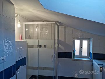 Stanza singola ampia e soleggiate