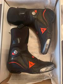 Dainese Axial D1