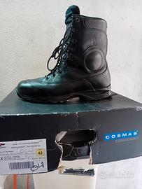 Anfibi hot sale militari goretex