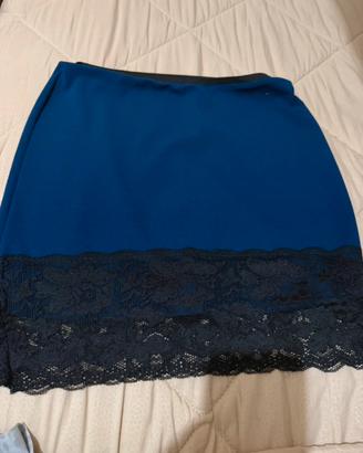 Gonna blu con inserto in pizzo nero