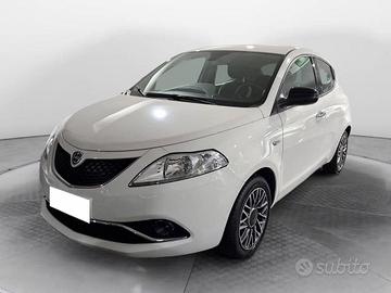 Lancia Ypsilon 1.2 Gold 69cv