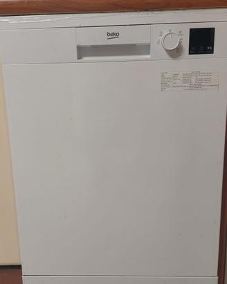 Lavastoviglie BEKO ancora sta in garanzia