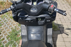 Scooter Majesty 400 usato
