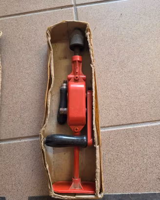 Trapano a mano vintage 