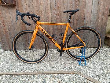 Bicicletta Gravel Head