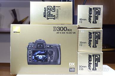 Nikon: Scatole vuote.