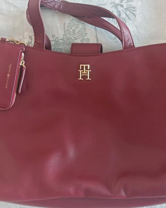 borsa Tommy Hilfiger usata pochissimo