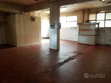 Immobile di 180 m² con 1 locale a Signa