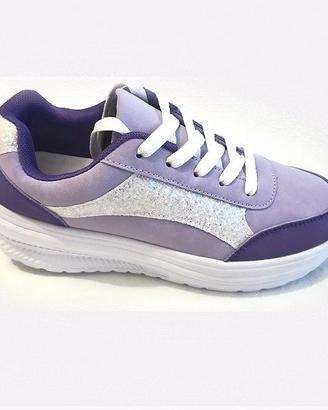 Scarpe sportive viola (calzano come un 35)