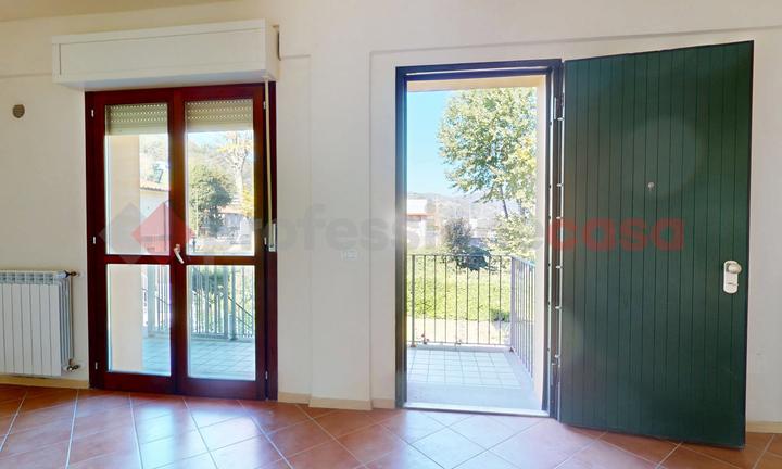 Appartamento Gallicano [UM188GBVRG]