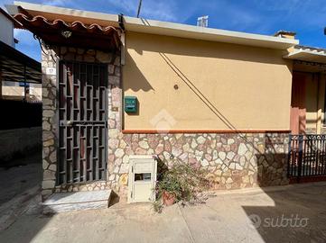 CASA INDIPENDENTE A PALERMO
