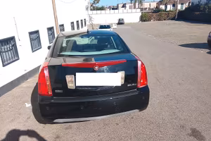 Cadillac BLS – Berlina Elegante e Spaziosa