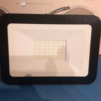 Faro a led 2700 lumen