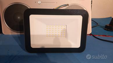 Faro a led 2700 lumen