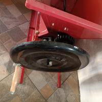 Pigiatrice uva della Grifo