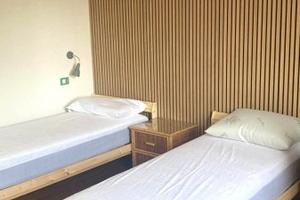 Ampia stanza doppia per studenti