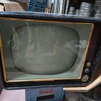 Televisore Vintage a Valvole