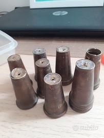 Piedini antichi in ottone per mobili 